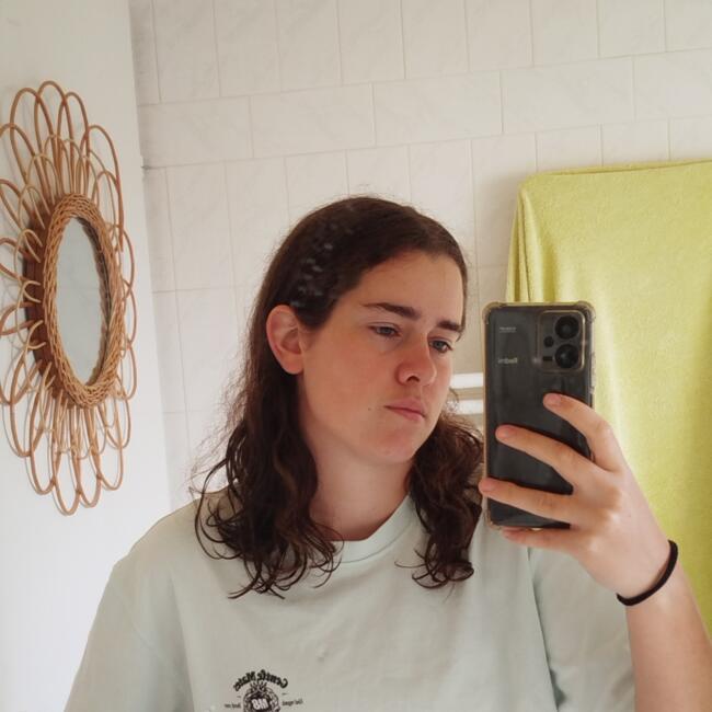 Babysitter in Château-Gontier: Janice