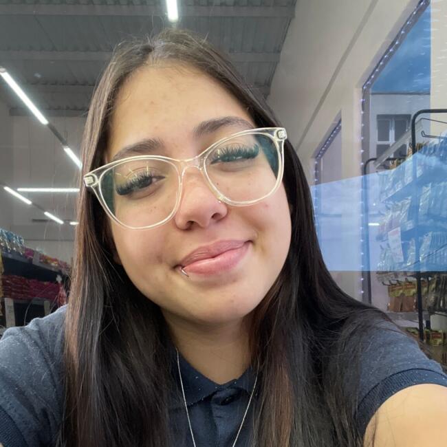 Babysitter in Atibaia: Yasmim