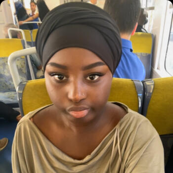 Babysitter in Vaires-sur-Marne: Elina