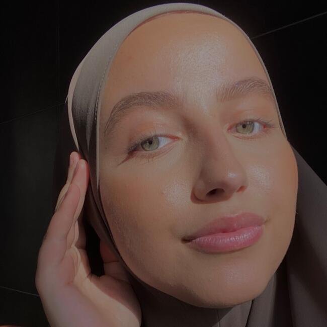 Babysitter in Kortrijk: Mouna