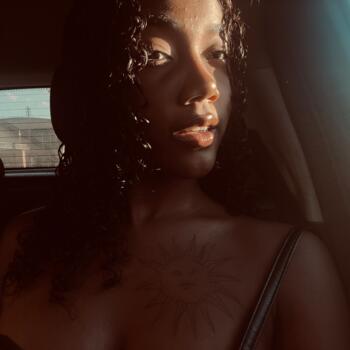 Babysitter in Cuiabá: Rhawanny