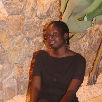 Babysitter in Créteil: Dogomata