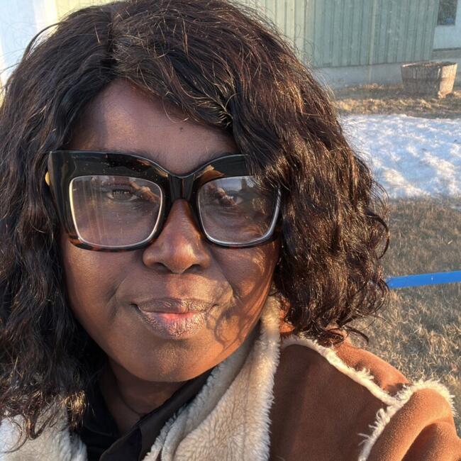 Babysitter in Edmonton: Ola