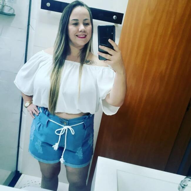 Babysitter in São José dos Campos: Caroline