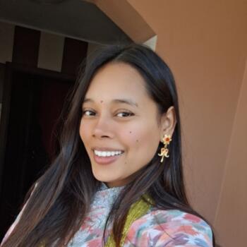 Babysitter Bucharest: Sumikshya rana