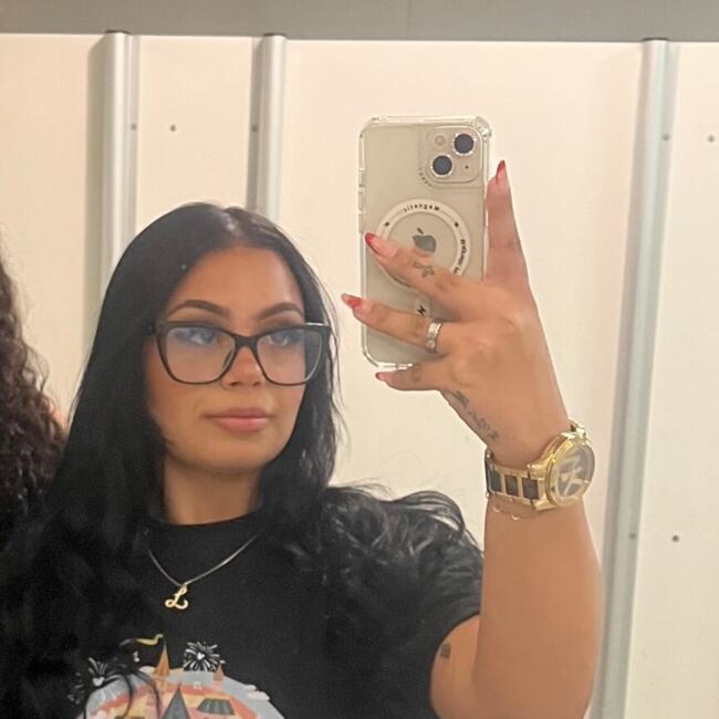 Babysitter in Ipatinga: Layssa