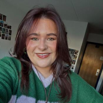 Babysitter Newbridge: Julia