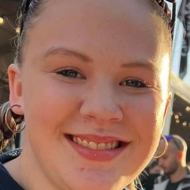 Babysitter in Adelaide: Casey