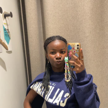 Babysitter Lyon: Mouna