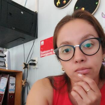 Babysitter in San Clemente: Alejandra