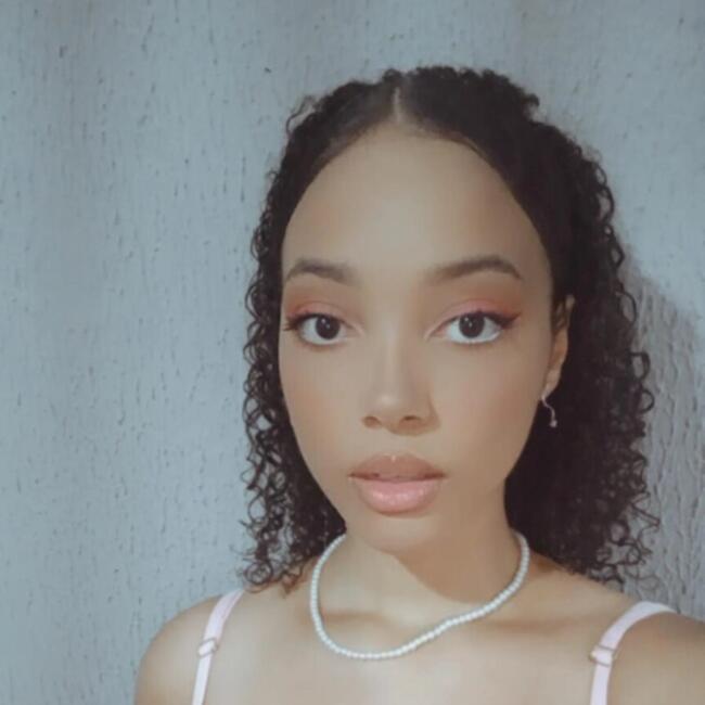 Babysitter in Uberlândia: Ana Vitória