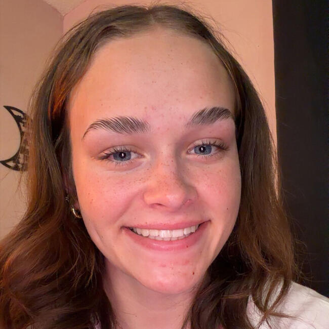 Babysitter in Olathe (Kansas): Jocelynn