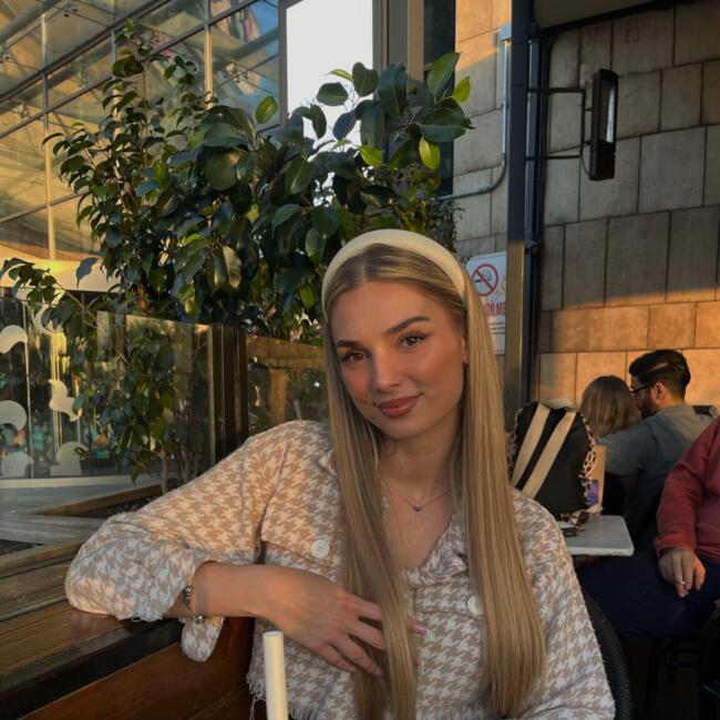 Bebisiterka u Novi Sad: Una