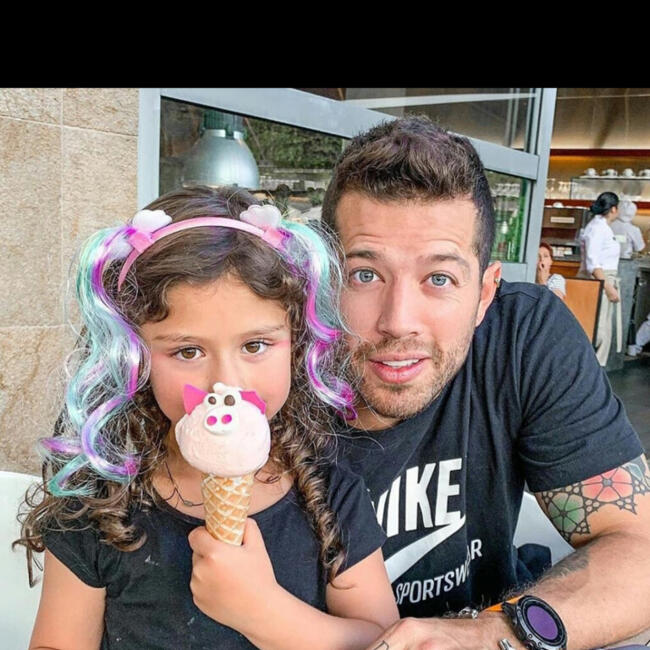 Emprego de babá em Rio de Janeiro: Yan