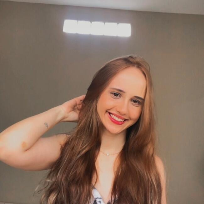 Emprego de babá em Cravinhos: Ingrid