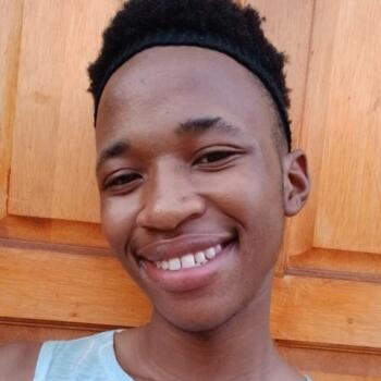 Babysitter in Kimberley: Leruo