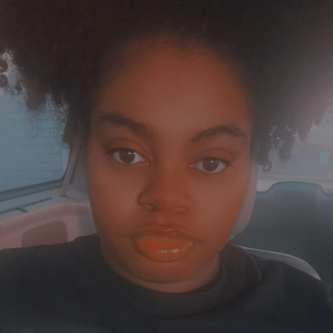 Babysitter in Chicago: Khalia