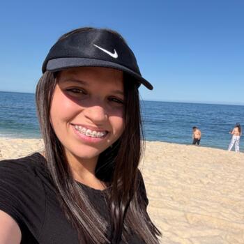 Emprego de babá em Araruama: emprego de babá Jennyfer