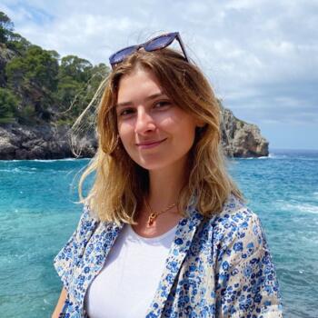Baby-sitter in Bordeaux: Louise