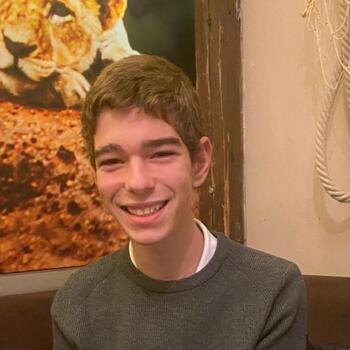 リスボン のベビーシッター: Luís