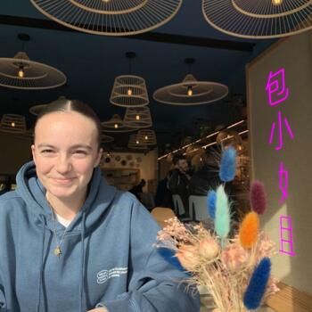 Babysitter in Saint-Brieuc: Loane