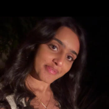 Babysitter Melbourne: Vedika