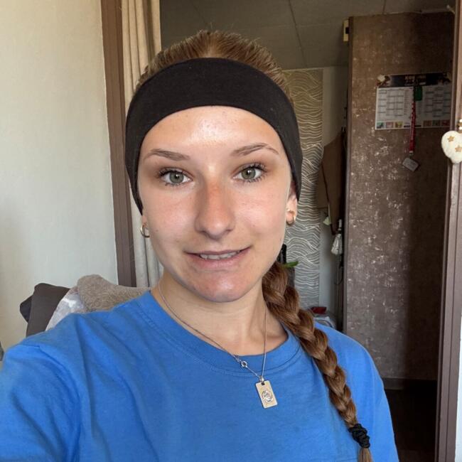 Babysitter in Brignoles: Cindy