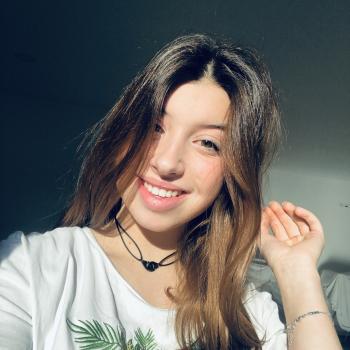 Baby-sitter Saint-Laurent-du-Var: JENNA