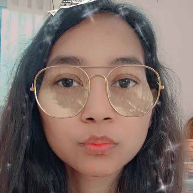 Babysitter in L'Haÿ-les-Roses: Dewi