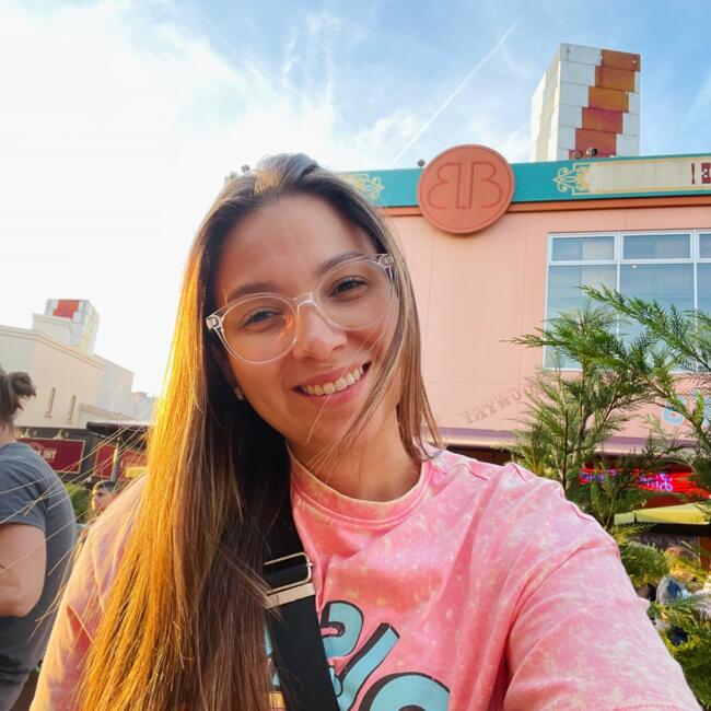 Babysitter in Heredia: Nicole