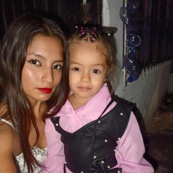 Trabajo para niñera en Palmira: trabajo de niñera Lady