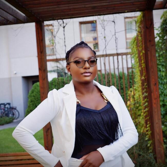 Opiekunka do dziecka w Warszawa: Lisa