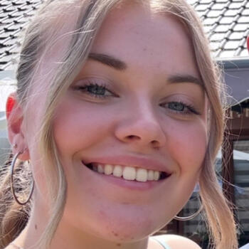 Babysitter Wizernes: Camille