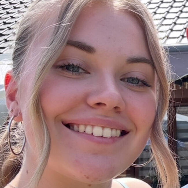 Babysitter in Wizernes: Camille