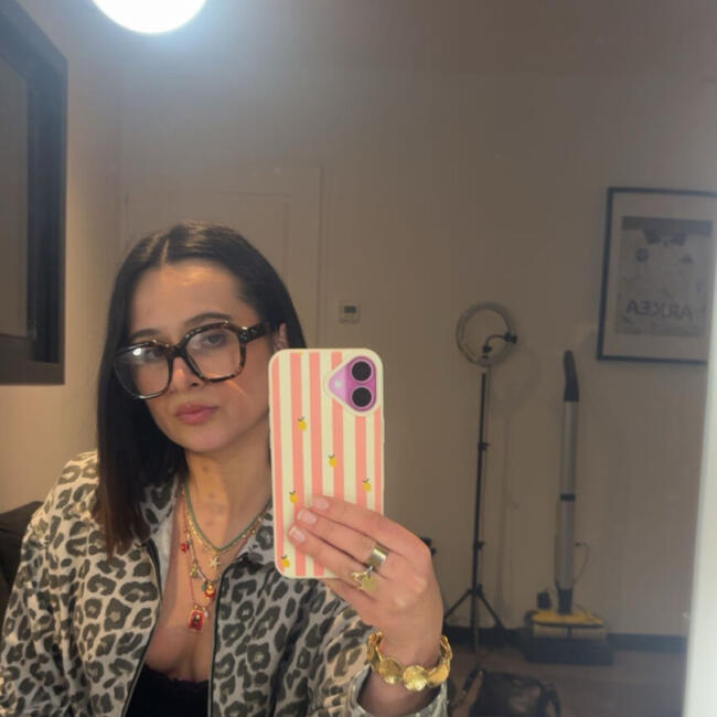 Babysitter in Bordeaux: Anouk