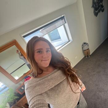 Babysitter in Pukekohe: Maia