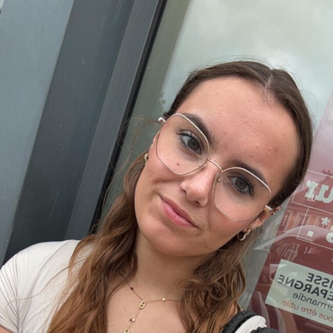 Babysitter in Darnétal: Morgane