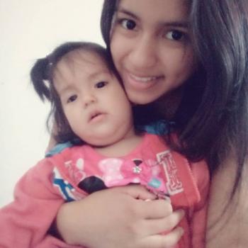 Babysitter in Comas: Sofia Castro Valencia