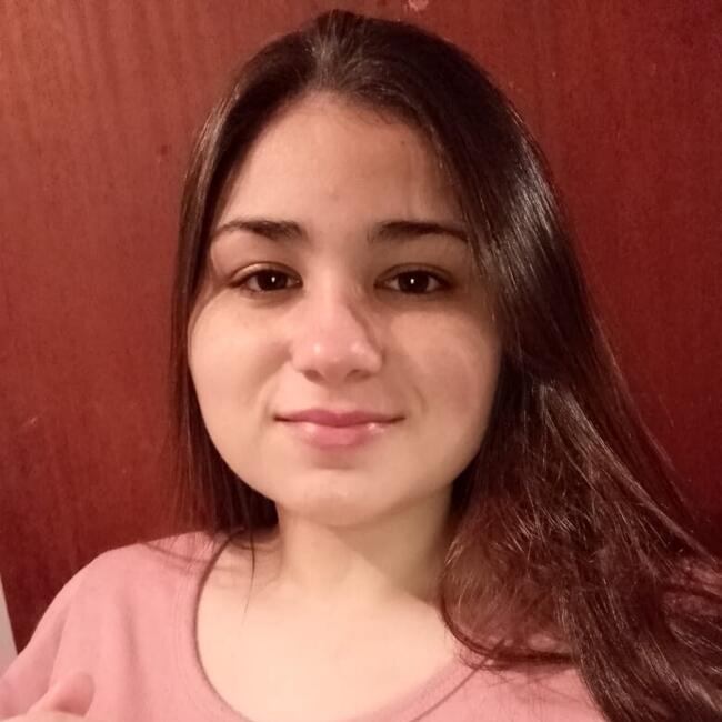 Babysitter in Viamão: Luana