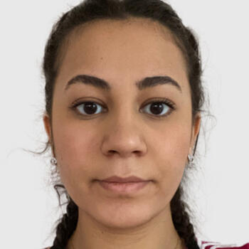 Baby-sitter in Antony: Rania