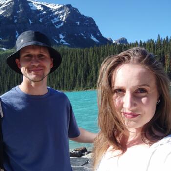 Emploi de garde d'enfants à Calgary: job de garde d'enfants Vikki