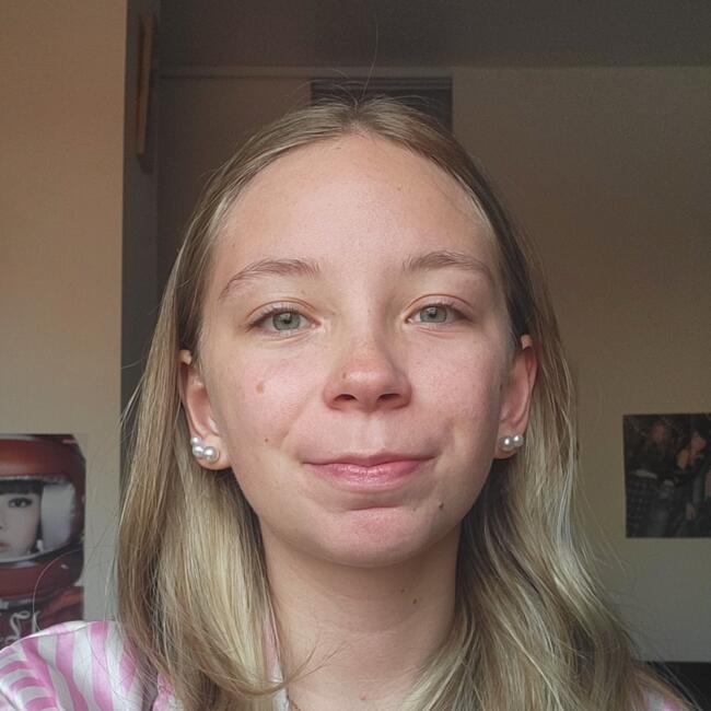 Babysitter in Giraumont: Noémie