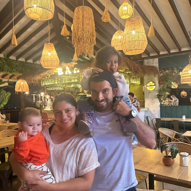 Δουλειά για babysitter στην περιοχή Armenia: Jose Julian