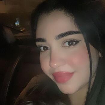 Canguro en Viladecans: Oumaima