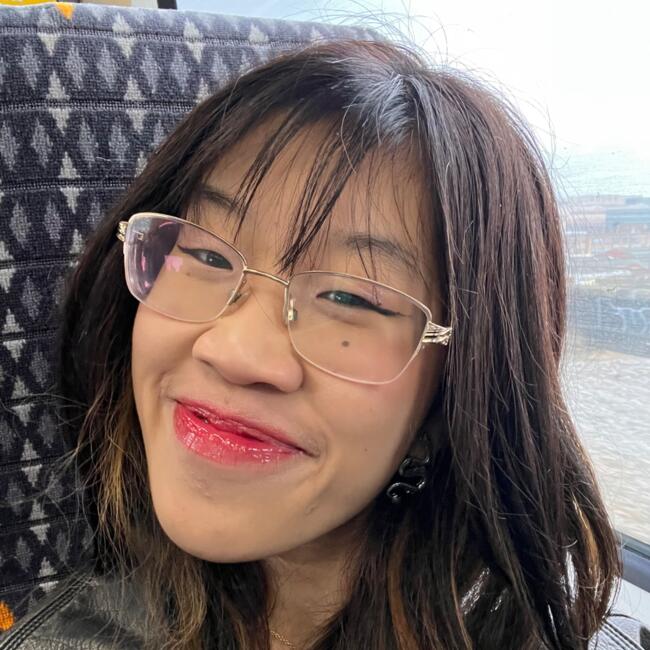 Babysitter in Birmingham: Kat Tsang