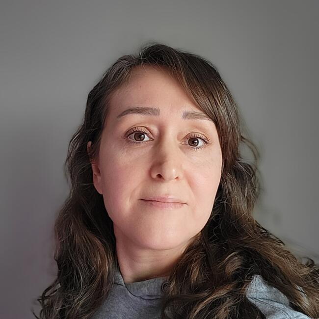 Baby-sitter in Edmonton: Evin