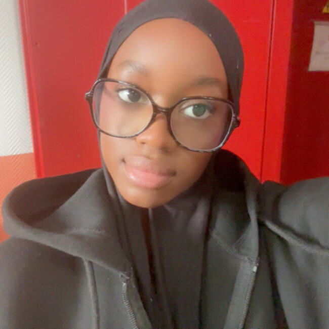 Babysitter in Paris: Ndeye