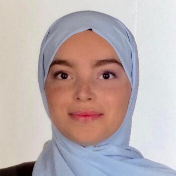 Babysitter in Yalova: Hadil