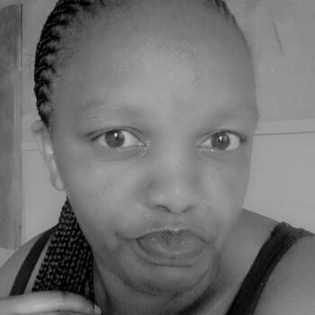 Babysitter in Port Shepstone: Khanyiswa