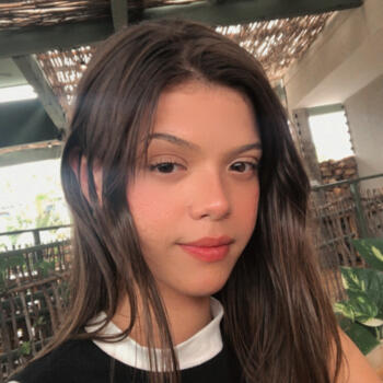 Babysitter Natal: Letícia